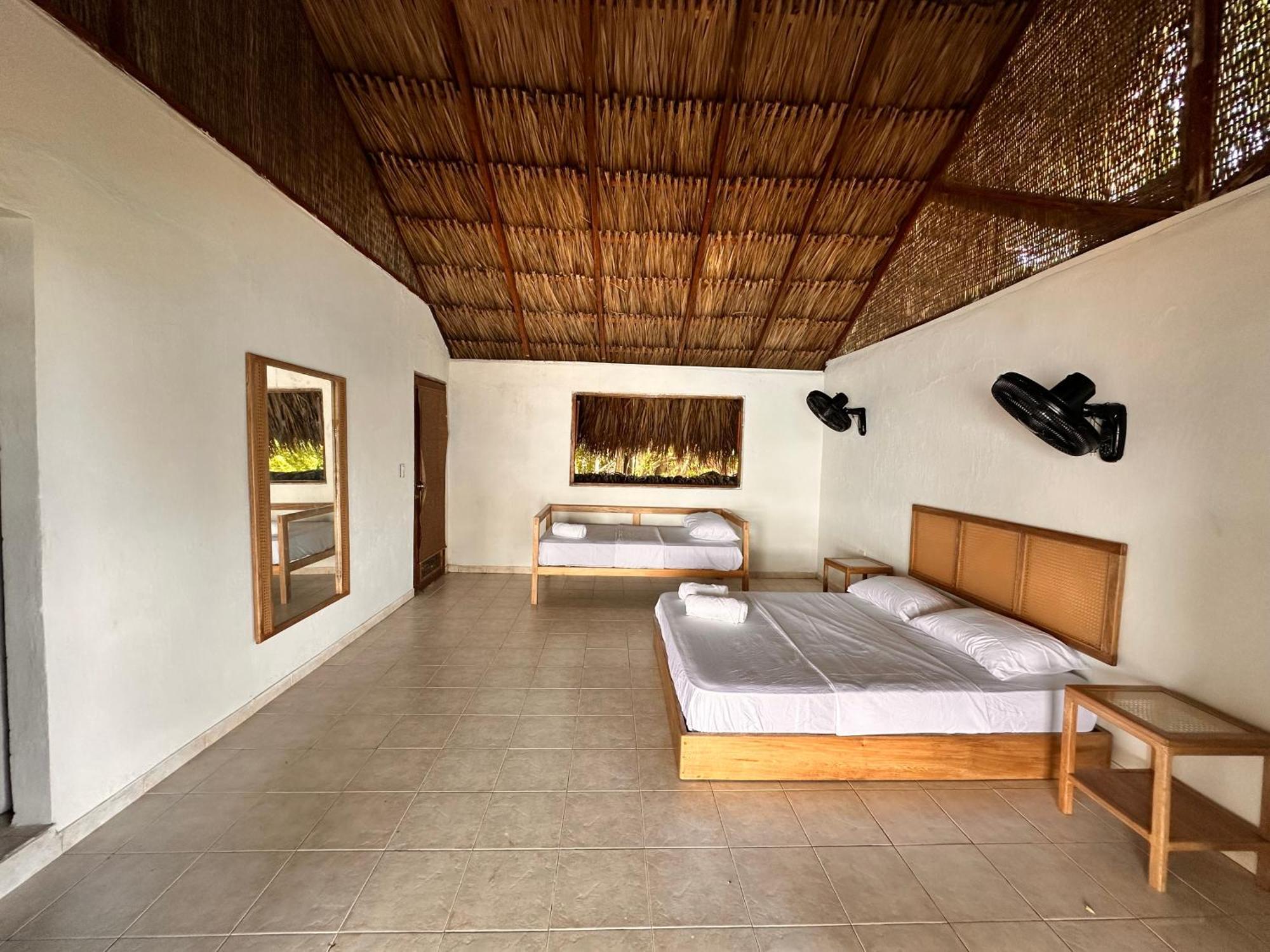 Orika Del Mar Hotel Isla Grande  Exterior photo
