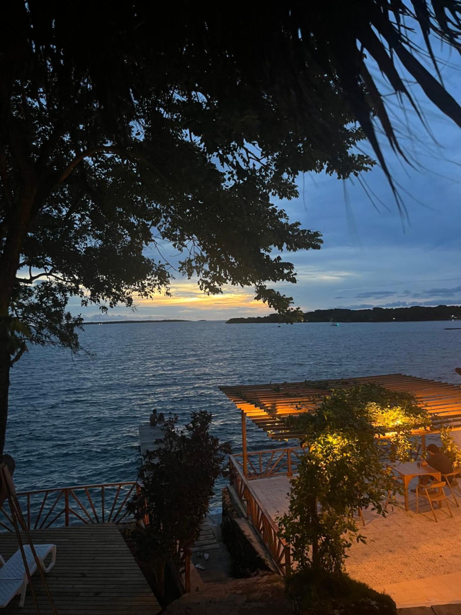 Orika Del Mar Hotel Isla Grande  Exterior photo